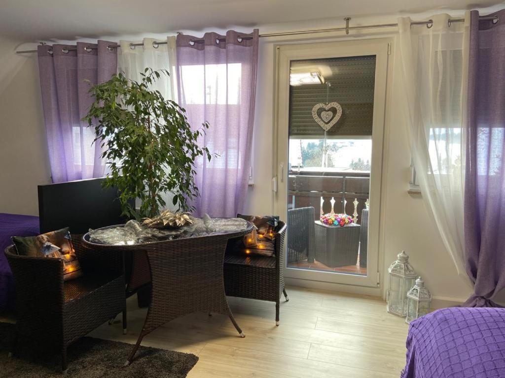 Am Berg Apartment *